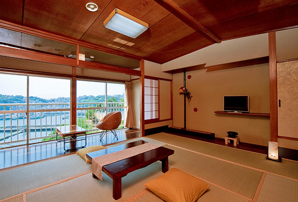 <通常客室>雑賀崎漁港を望む和室◆<8帖～10帖>